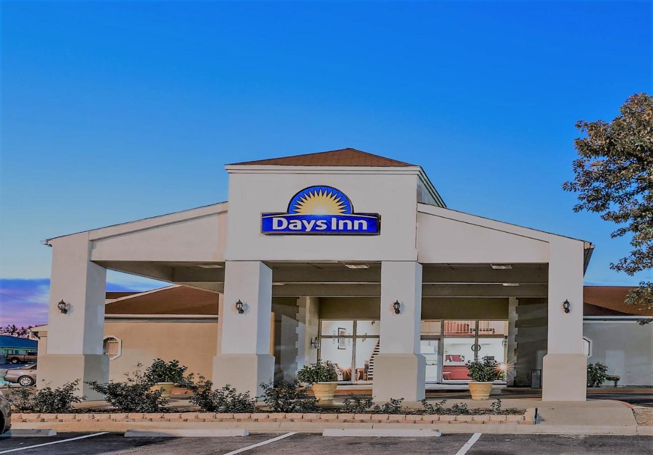 Days Inn By Wyndham Eastland Εξωτερικό φωτογραφία